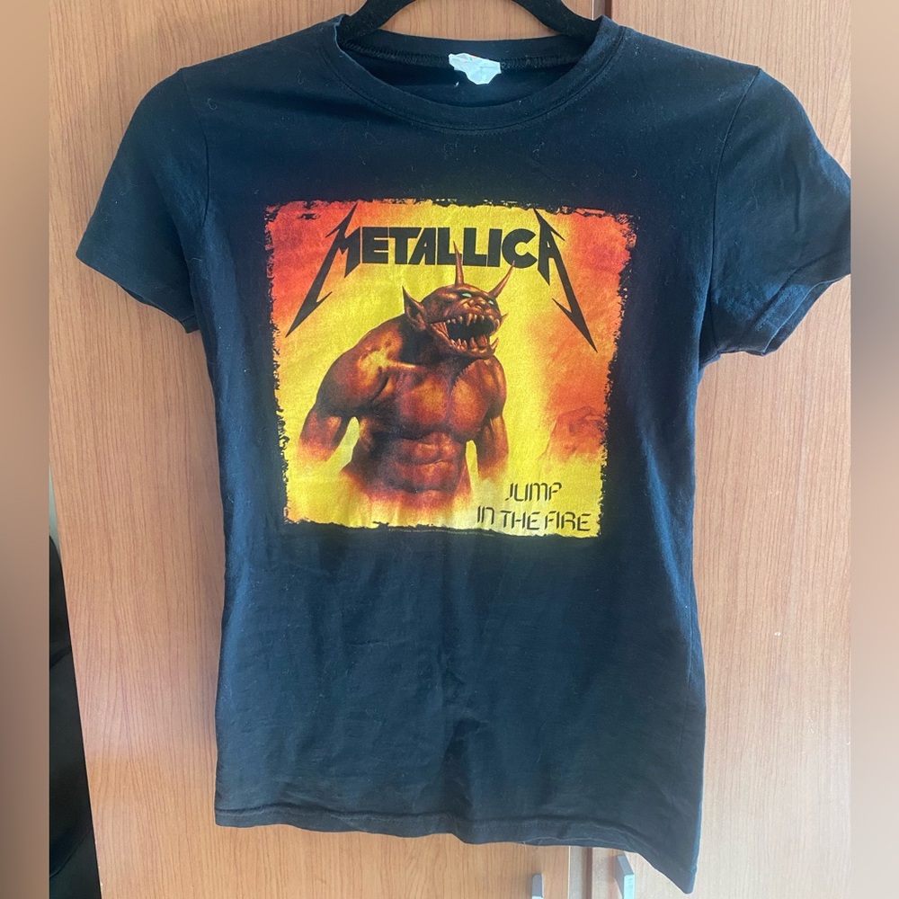 Metallica Jump in the Fire / Kill Em All graphic - women's band tee - t-shirt
